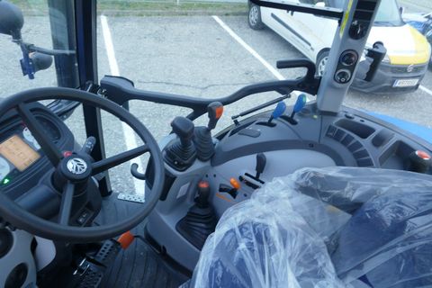 New Holland T4.75 Stage V