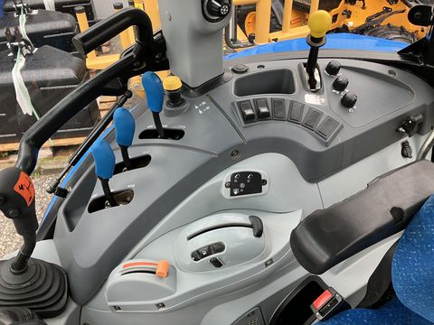 New Holland T4.85