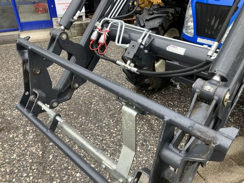 New Holland T4.85
