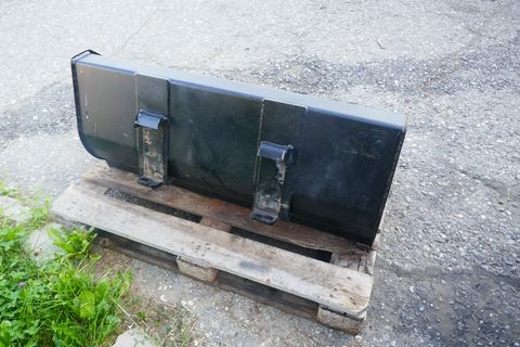 Giant Erdschaufel 110