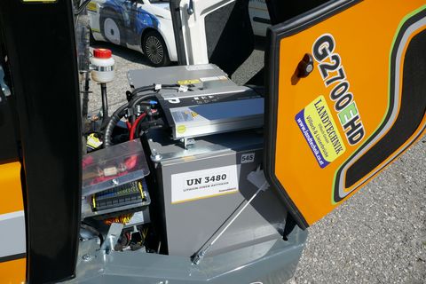 Giant G 2700E HD