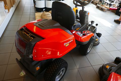 Husqvarna R 214 Ts