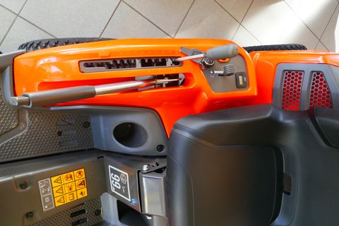Husqvarna R 214 Ts