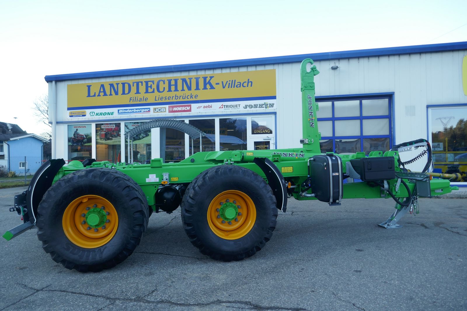 Joskin Cargo-Lift ADCL58D22/4-24 1