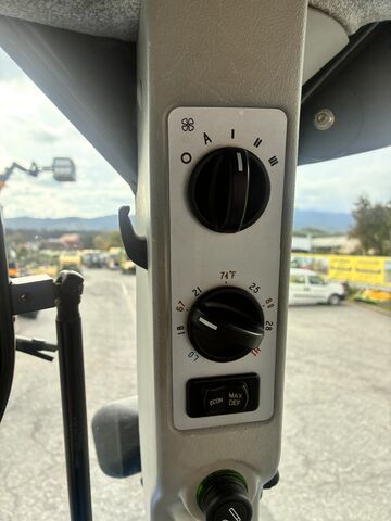 New Holland T6080 Range & Power Command