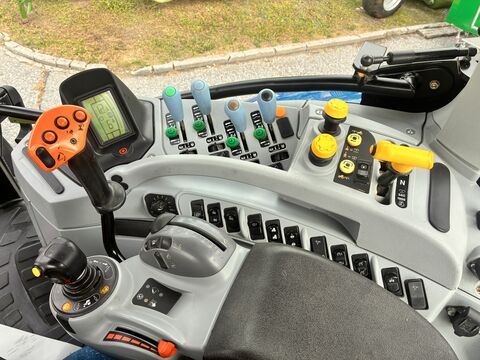 New Holland T6080 Range & Power Command