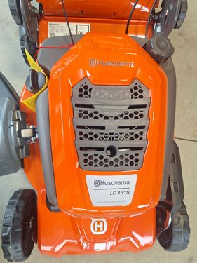 Husqvarna LC 151S