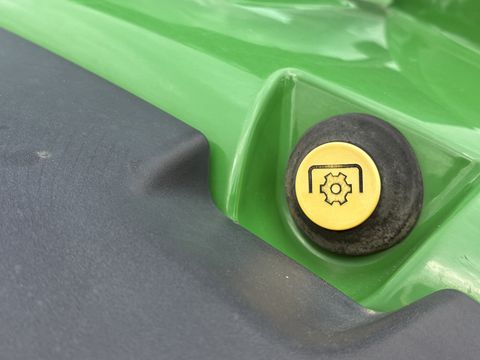 John Deere 5115R
