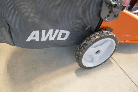 Husqvarna LC 353 AWD