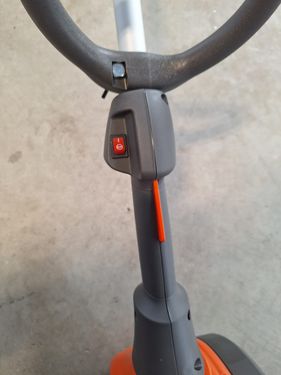 Husqvarna Rasentrimmer 129C