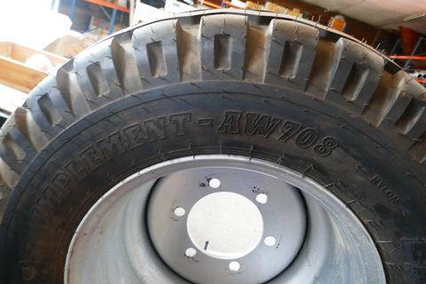 BKT 19.0/45-17 Kompletträder