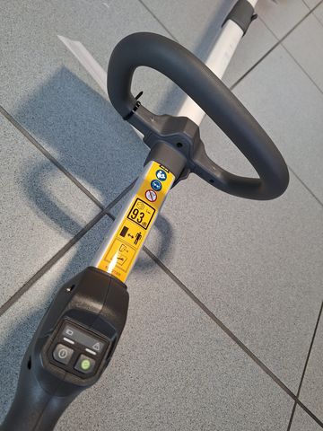 Husqvarna Akku-Trimmer 215 iL Set