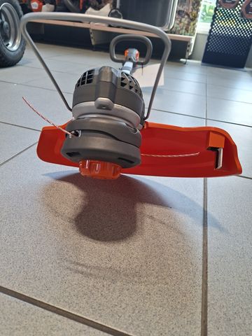 Husqvarna Akku-Trimmer 215 iL Set