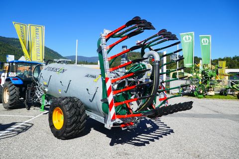 Joskin Alpina 2 6000 S + Vogelsang UniSpread 7,5 m