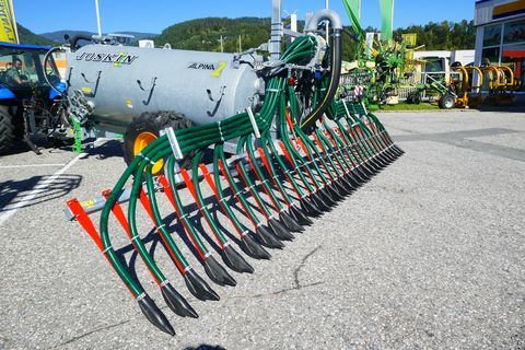 Joskin Alpina 2 6000 S + Vogelsang UniSpread 7,5 m