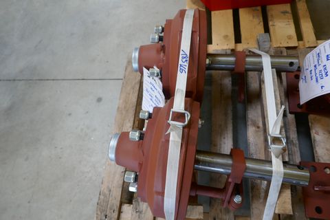 New Holland Bremsachsstummel für NH und CASE