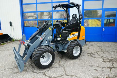Giant G 1400 
