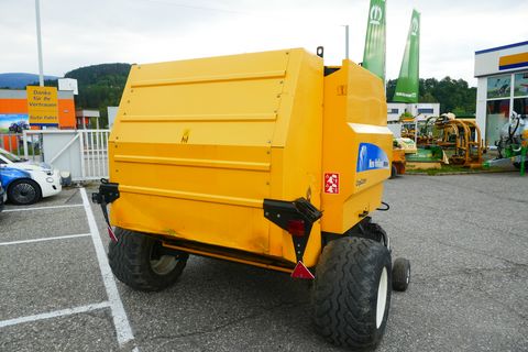 New Holland BR 6090