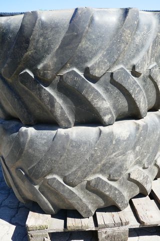 Good Year 440/65R 24