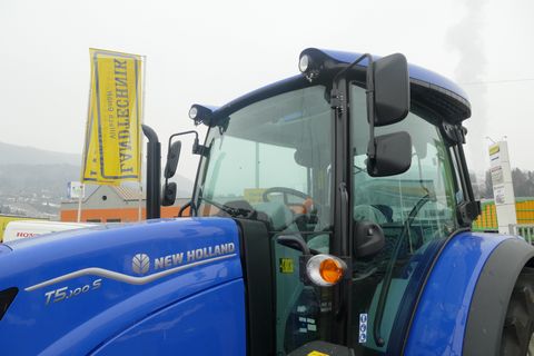 New Holland T5.100S Powershuttle
