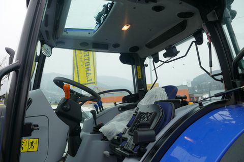 New Holland T5.100S Powershuttle