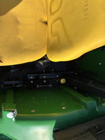 John Deere 5055E