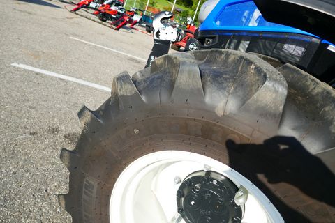 New Holland T5.90 Utility Dual Command
