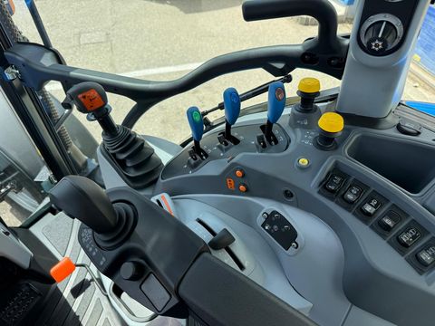 New Holland T5.110 Electro Command (IntelliShift)