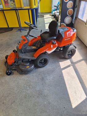 Husqvarna R 216 TC AWD