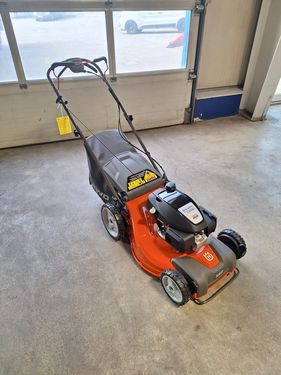Husqvarna LC 353 AWD
