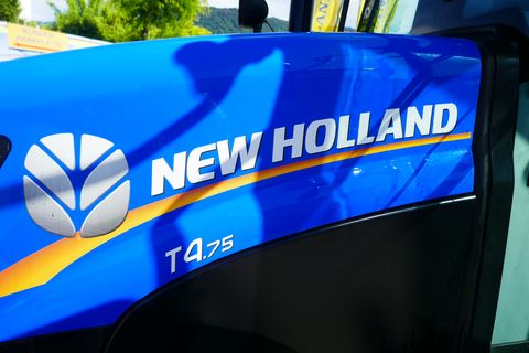New Holland T4.75 Stage V