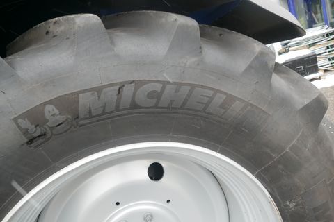 New Holland T6.180 Auto Command SideWinder II (Stage V) 