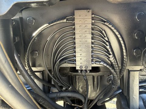 New Holland TV-T 195 Auto Command