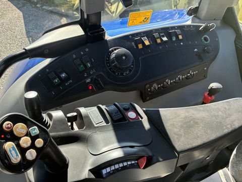 New Holland TV-T 195 Auto Command