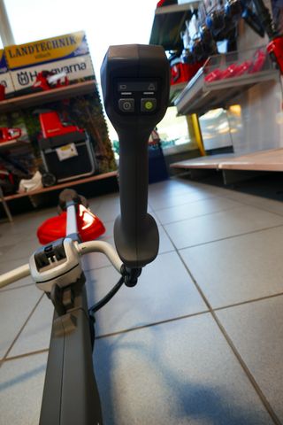 Husqvarna Akku-Freischneider 220 iR