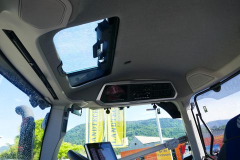 New Holland T7.245 PLM Auto Command