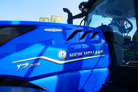 New Holland T7.245 PLM Auto Command
