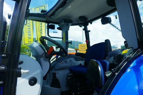 New Holland T5.110 Utility Dual Command