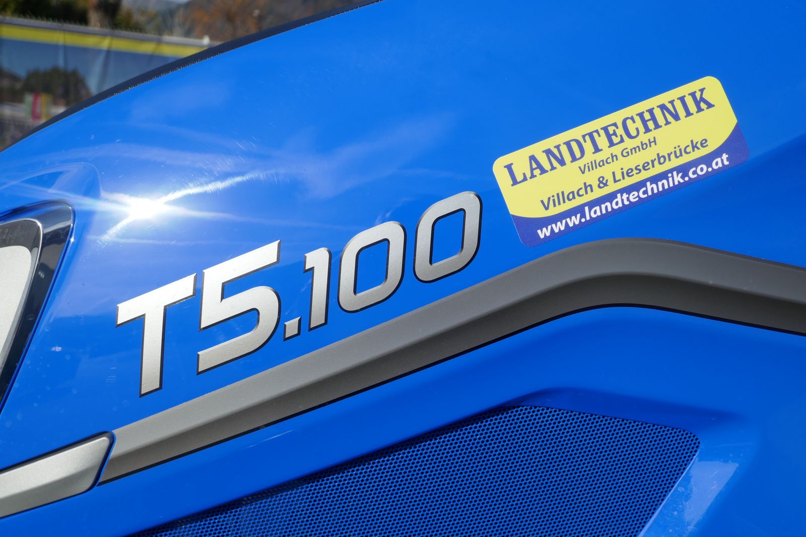 New Holland T5.100 Dual Command 3