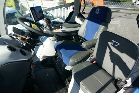 New Holland T7.245 PLM Auto Command