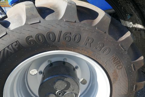 New Holland T7.245 PLM Auto Command