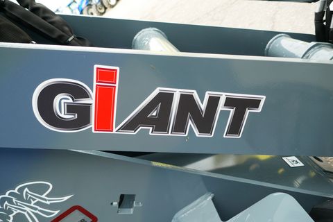Giant G 1500 