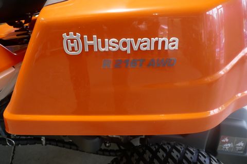 Husqvarna R 216T AWD