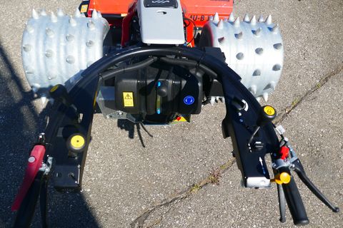 Aebi CC 150 Hydro + Müthing Mulcher