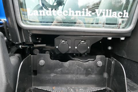 New Holland T5.120 Auto Command (Stage V)