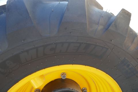 JCB TM 320