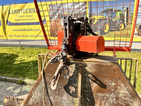 Holzknecht HS 270