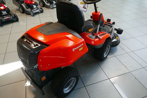 Husqvarna R 214 C