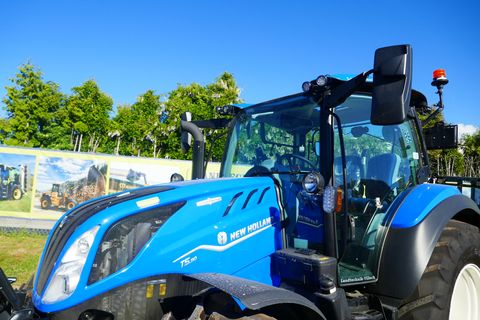 New Holland T5.110 Auto Command (Stage V)