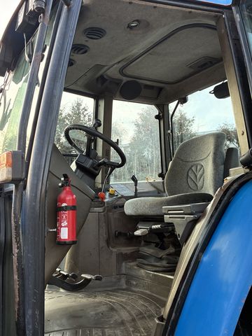 New Holland M 115/8260